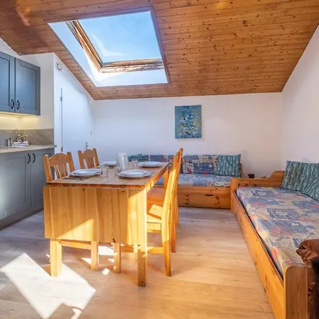 Skyhook: Batiment B Apartman *